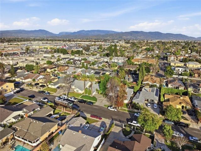 7042 Morse Avenue, North Hollywood, CA 91605