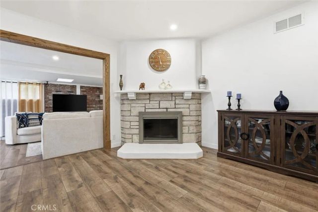 7042 Morse Avenue, North Hollywood, CA 91605