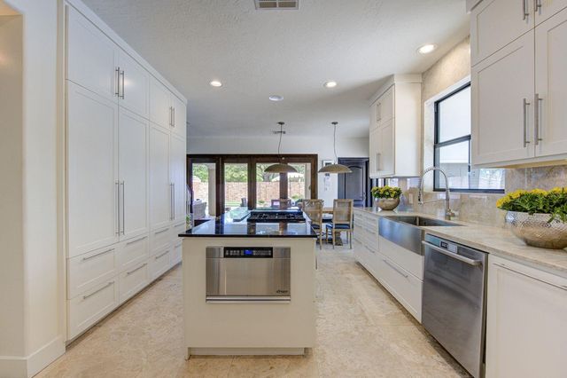 1602 Keenen Ct, Houston, TX 77077