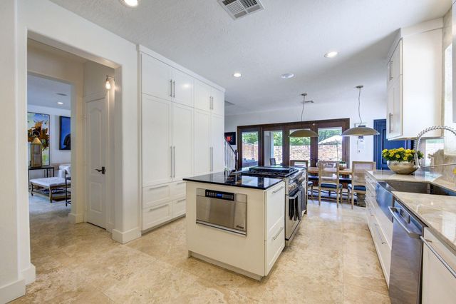 1602 Keenen Ct, Houston, TX 77077