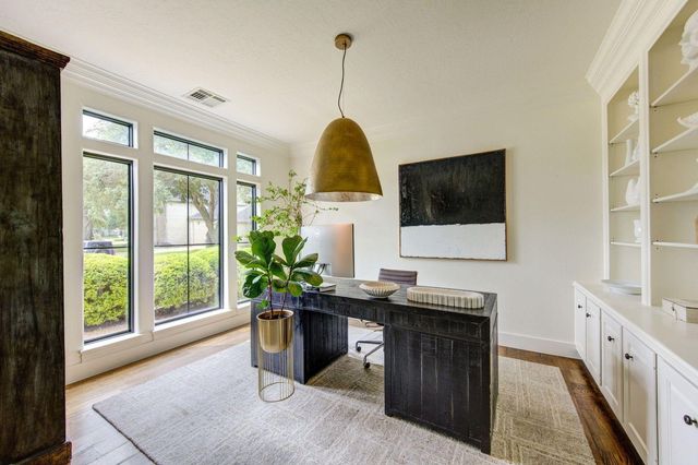 1602 Keenen Ct, Houston, TX 77077
