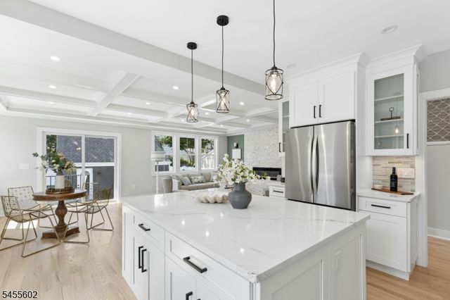 28 Pershing Ave, Cranford Twp., NJ 07016