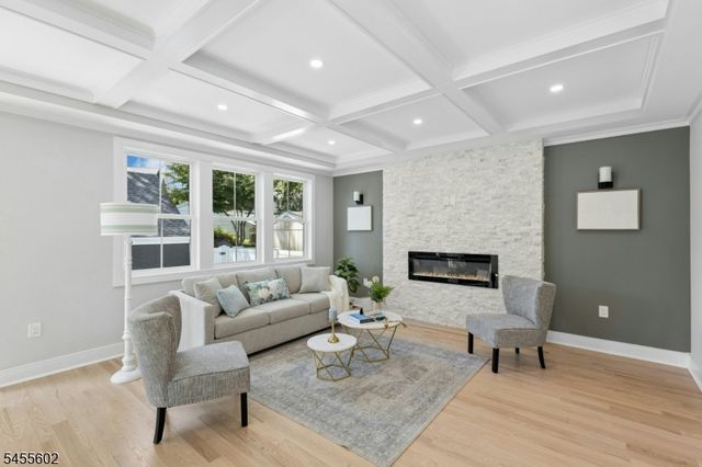 28 Pershing Ave, Cranford Twp., NJ 07016