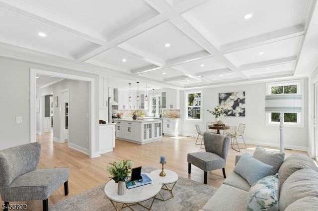 28 Pershing Ave, Cranford Twp., NJ 07016