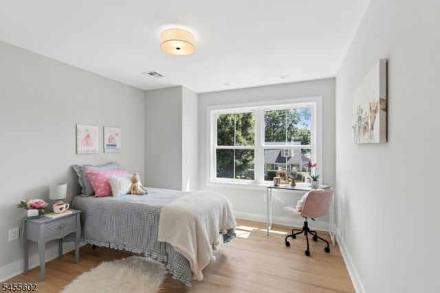 28 Pershing Ave, Cranford Twp., NJ 07016