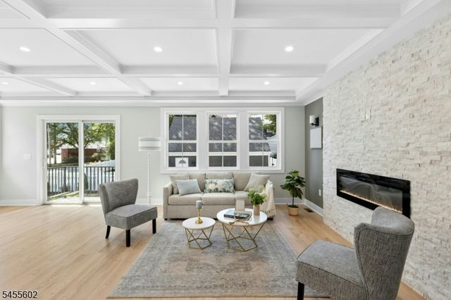 28 Pershing Ave, Cranford Twp., NJ 07016