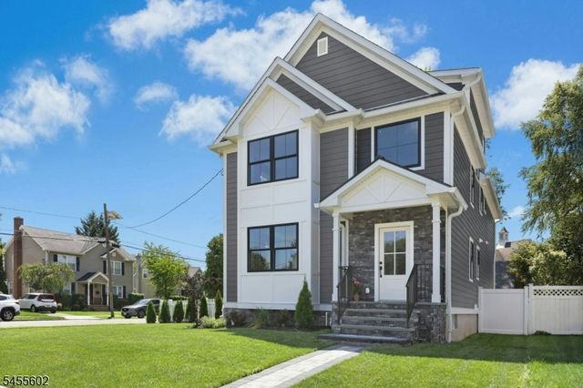 28 Pershing Ave, Cranford Twp., NJ 07016