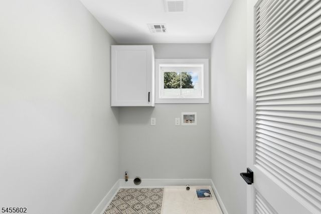 28 Pershing Ave, Cranford Twp., NJ 07016