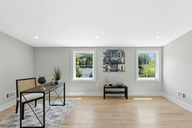 28 Pershing Ave, Cranford Twp., NJ 07016