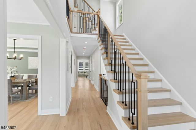 28 Pershing Ave, Cranford Twp., NJ 07016