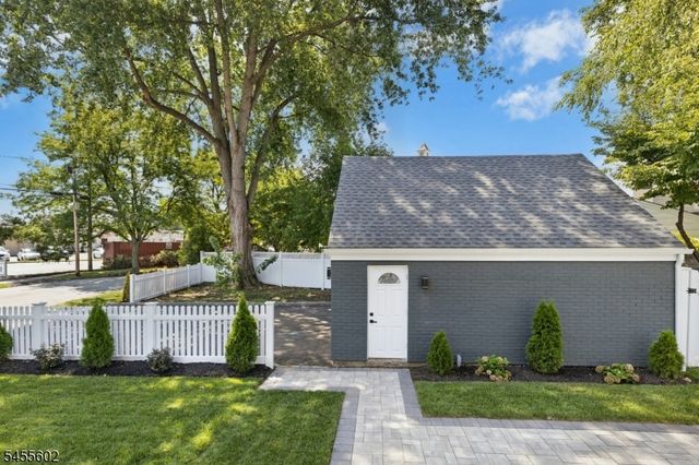 28 Pershing Ave, Cranford Twp., NJ 07016