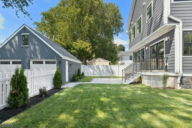 28 Pershing Ave, Cranford Twp., NJ 07016