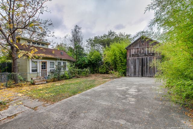 807 Lullwood, San Antonio, TX 78212