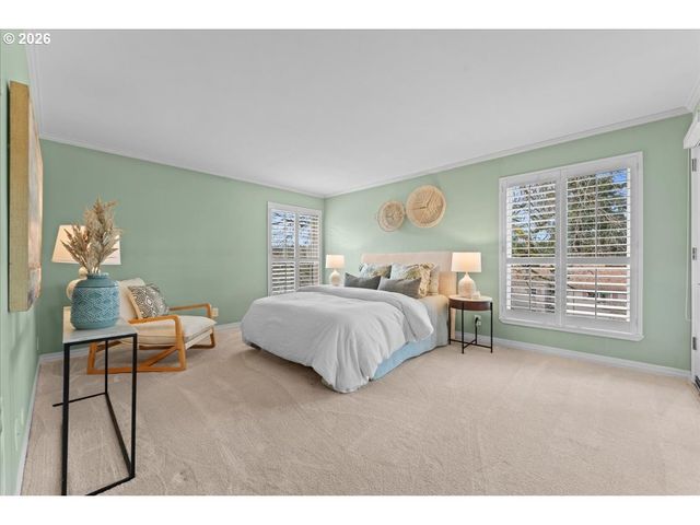 100 LEONARD St 3-2, Lake Oswego, OR 97034