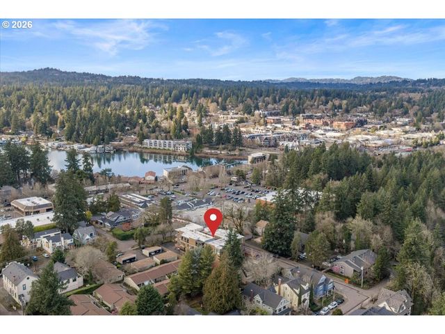 100 LEONARD St 3-2, Lake Oswego, OR 97034