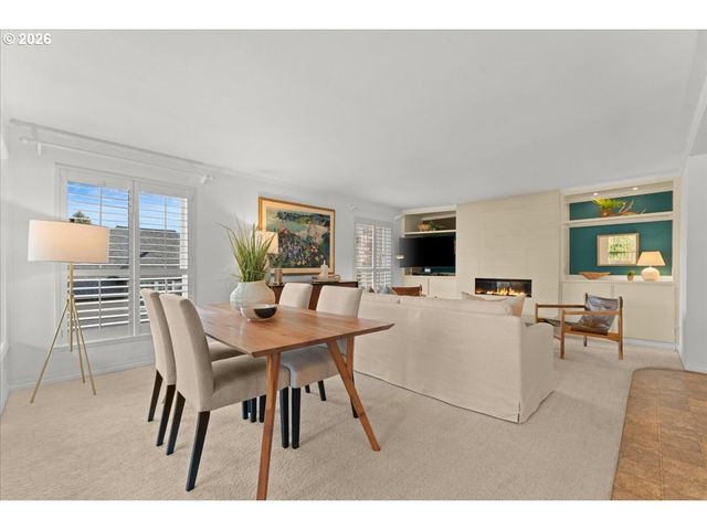 100 LEONARD St 3-2, Lake Oswego, OR 97034