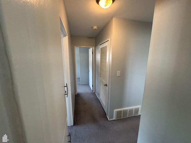 1337 Wacon Drive, Troy, MI 48083