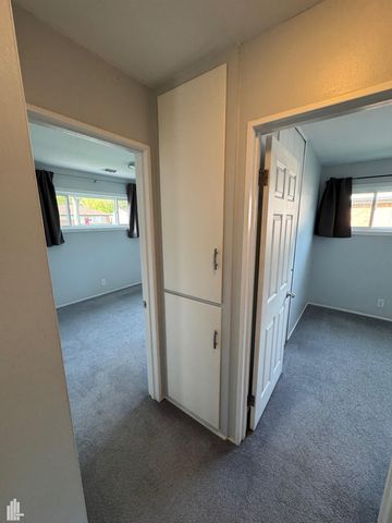 1337 Wacon Drive, Troy, MI 48083