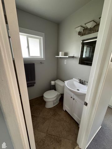 1337 Wacon Drive, Troy, MI 48083