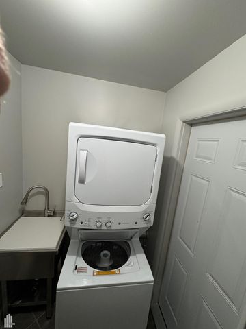 1337 Wacon Drive, Troy, MI 48083