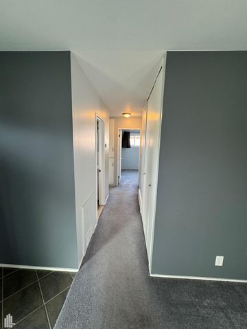 1337 Wacon Drive, Troy, MI 48083