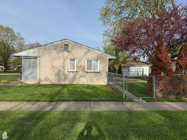 1337 Wacon Drive, Troy, MI 48083