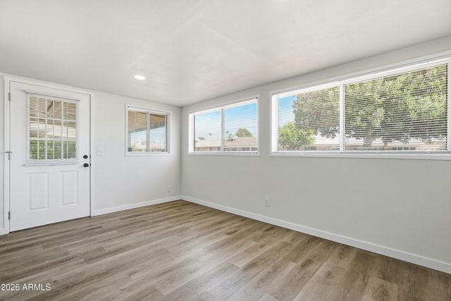 10528 W SARATOGA Circle, Sun City, AZ 85351