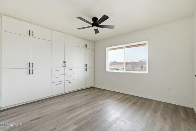 10528 W SARATOGA Circle, Sun City, AZ 85351