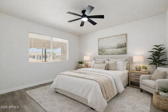 10528 W SARATOGA Circle, Sun City, AZ 85351