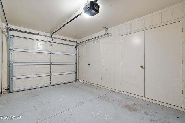 10528 W SARATOGA Circle, Sun City, AZ 85351