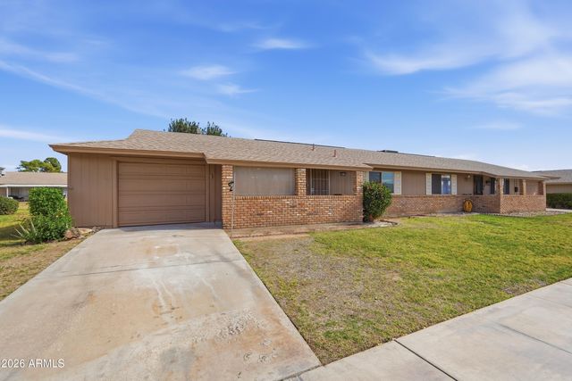 10528 W SARATOGA Circle, Sun City, AZ 85351