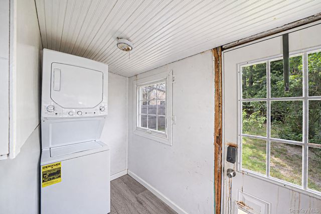 36 Rosalie Place, Patchogue, NY 11772