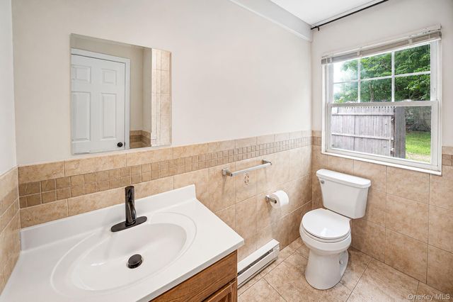 36 Rosalie Place, Patchogue, NY 11772