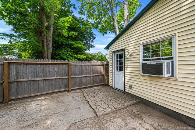 36 Rosalie Place, Patchogue, NY 11772