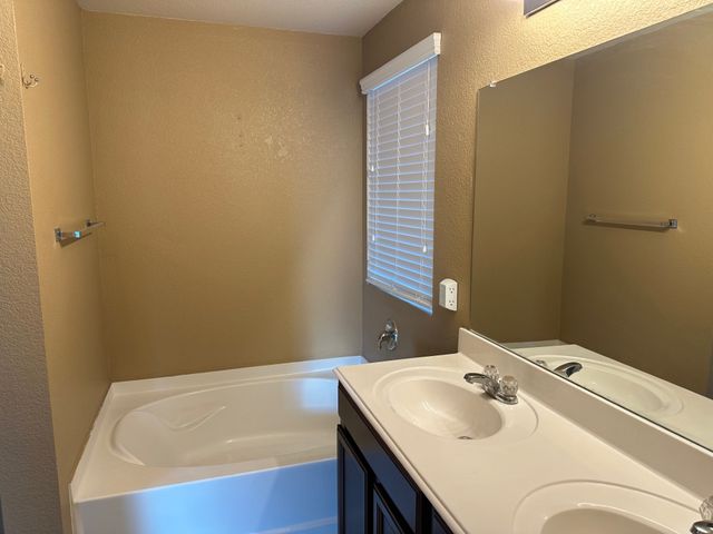 590 Arthur Drive, Lavon, TX 75166