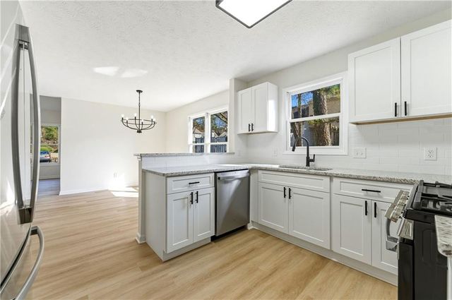 2263 Wellington Circle, Lithonia, GA 30058