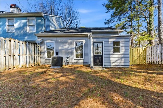 2263 Wellington Circle, Lithonia, GA 30058