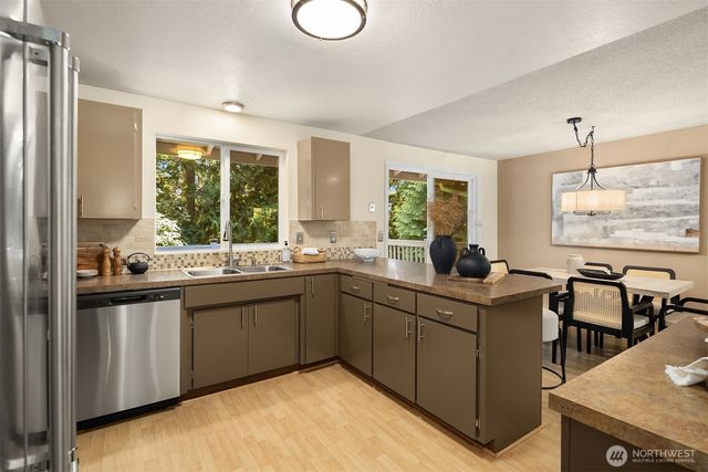 14658 204th Avenue SE, Renton, WA 98059