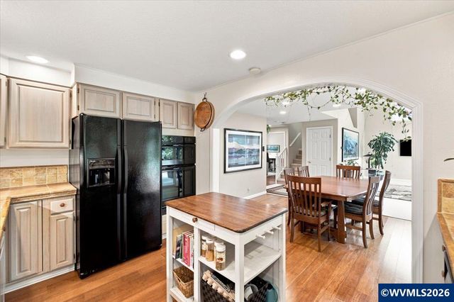 1902 Spicetree Ln SE, Salem, OR 97306
