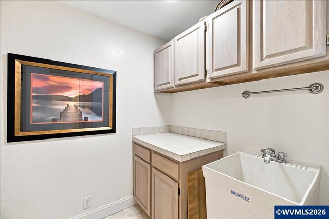 1902 Spicetree Ln SE, Salem, OR 97306