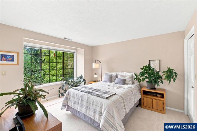 1902 Spicetree Ln SE, Salem, OR 97306
