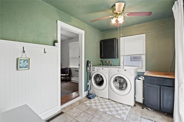 8242 Belleview Avenue, Kansas City, MO 64114