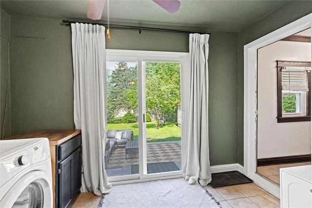 8242 Belleview Avenue, Kansas City, MO 64114