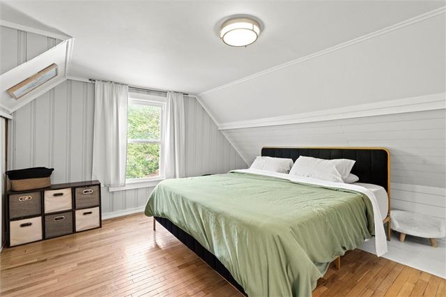 8242 Belleview Avenue, Kansas City, MO 64114