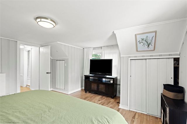 8242 Belleview Avenue, Kansas City, MO 64114