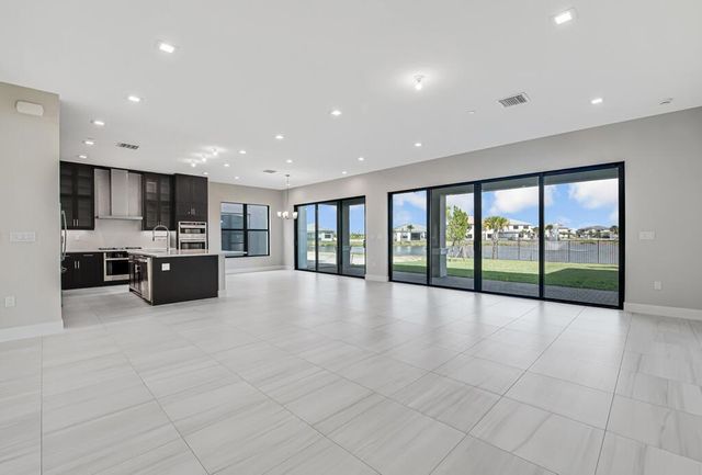 10028 Cloud View, Palm Beach Gardens, FL 33412