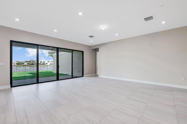 10028 Cloud View, Palm Beach Gardens, FL 33412
