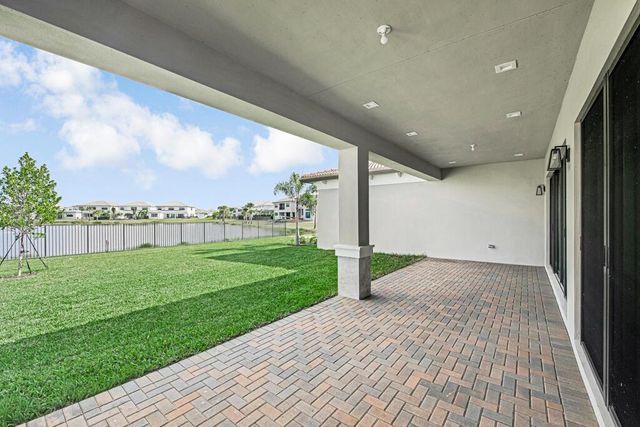 10028 Cloud View, Palm Beach Gardens, FL 33412