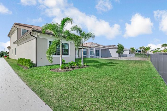 10028 Cloud View, Palm Beach Gardens, FL 33412