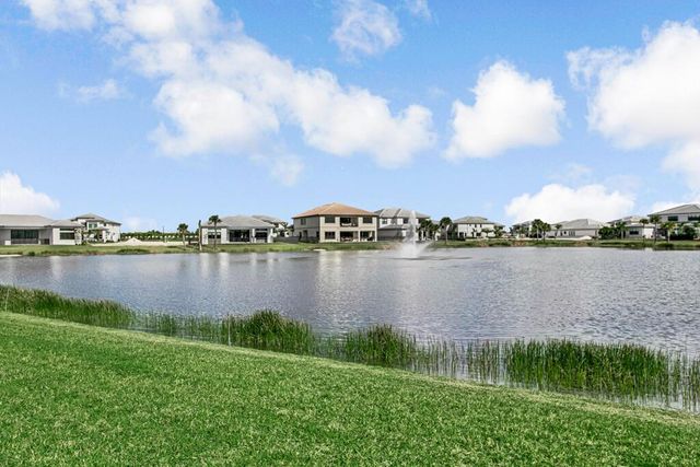 10028 Cloud View, Palm Beach Gardens, FL 33412